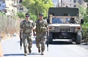 وزير العدل اللبناني: تنظيم السلاح تحت سلطة الدولة موقف سيادي لا يخدم إسرائيل